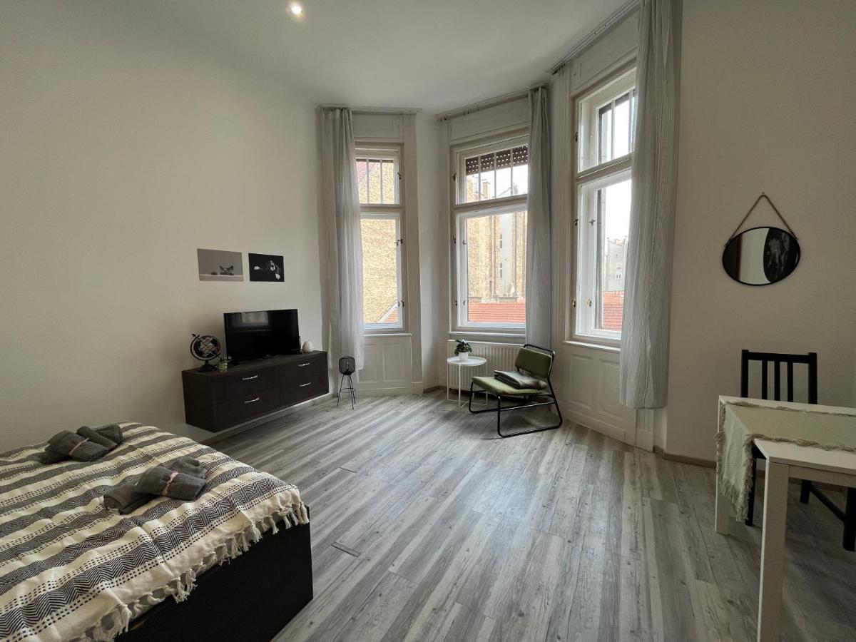 D58 Superior Apartments In The City Center Budapest Eksteriør bilde