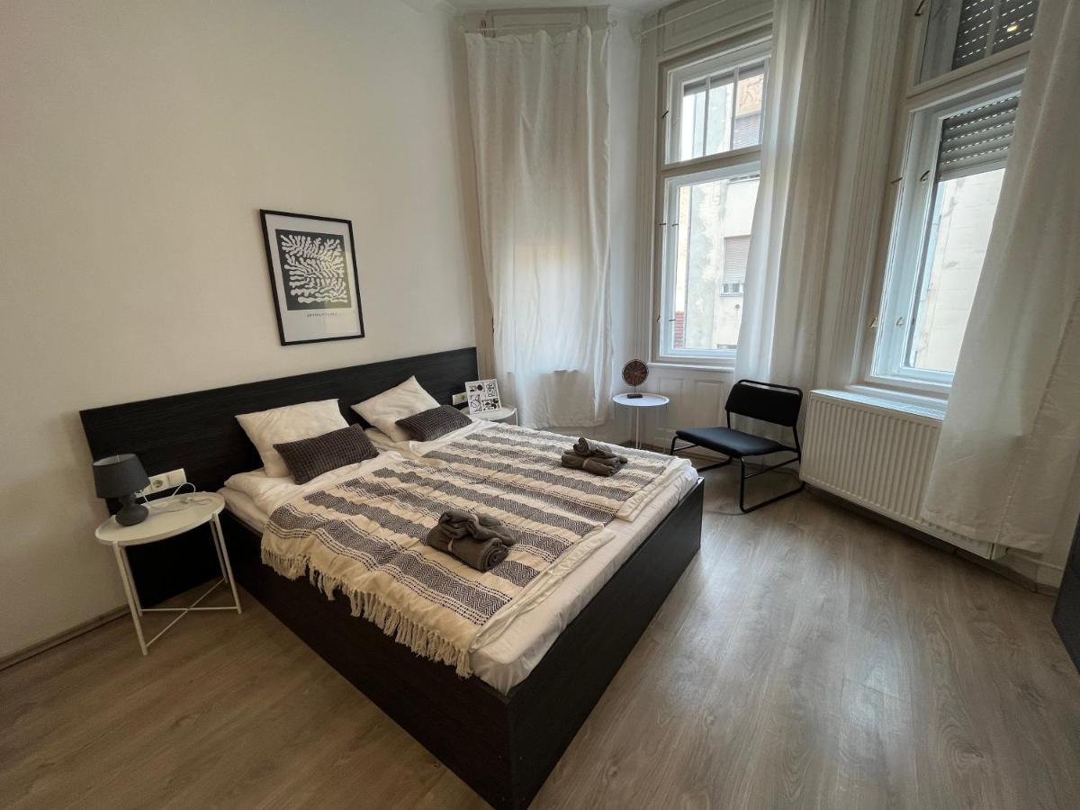 D58 Superior Apartments In The City Center Budapest Eksteriør bilde